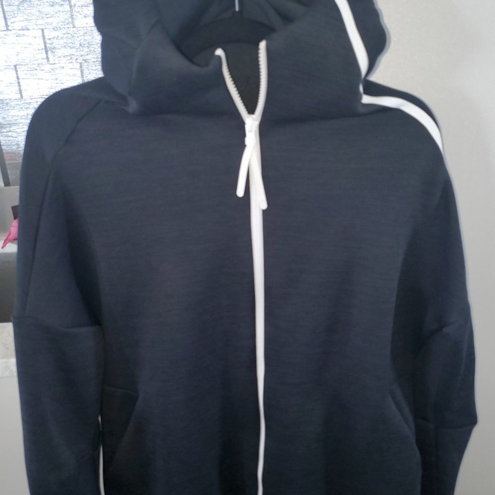 Adidas. Size L. Back.